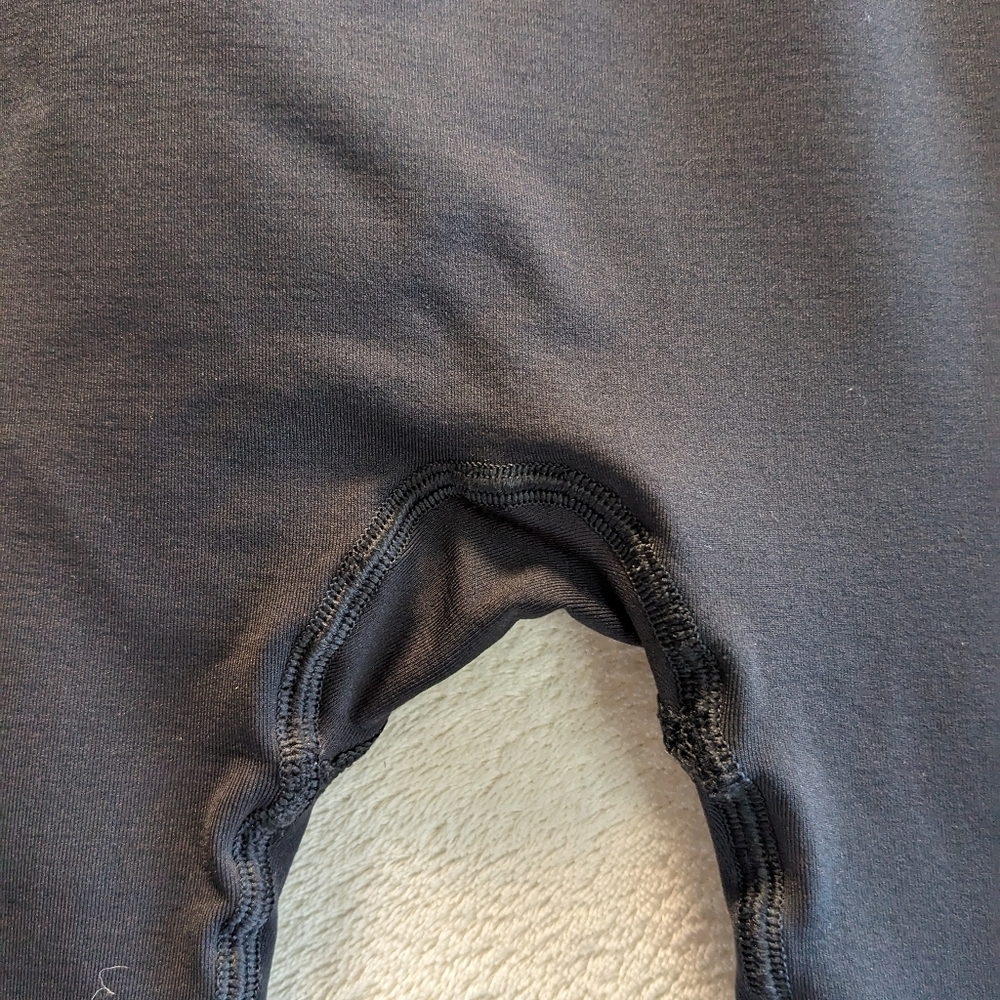 Gymshark Black Low Rise Logo Waist Band Leggings Performance Fit Size M - Picture 4 of 11